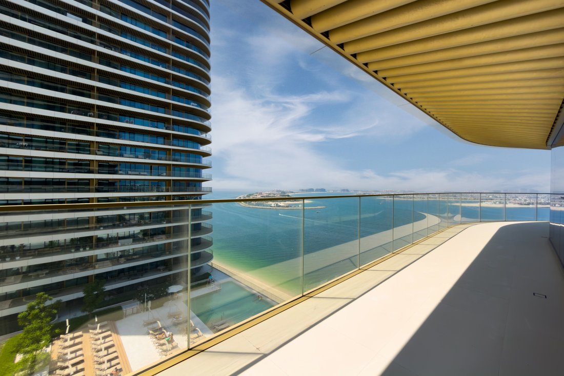 Apartment in Dubai Harbour, Dubai, United Arab Emirates 3 - 19159489