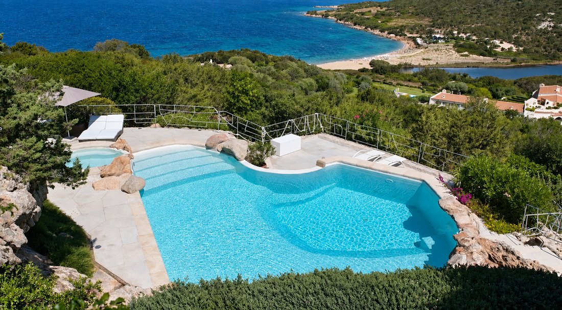 Villa en Arzachena, Cerdeña, Italia 4 - 15642416