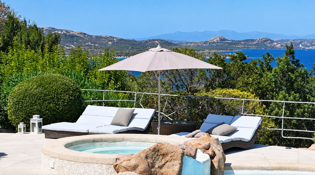 Villa en Arzachena, Cerdeña, Italia 1 - 15642416
