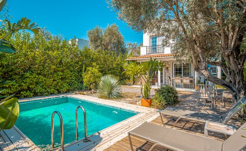 Villa in Gümüşlük, Muğla, Türkei 1