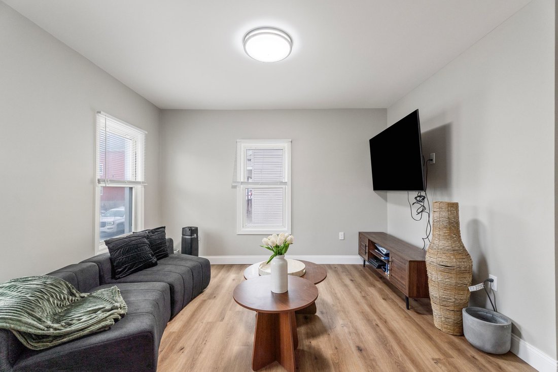 Apartment in New Bedford, Massachusetts, United States 5 - 19159509