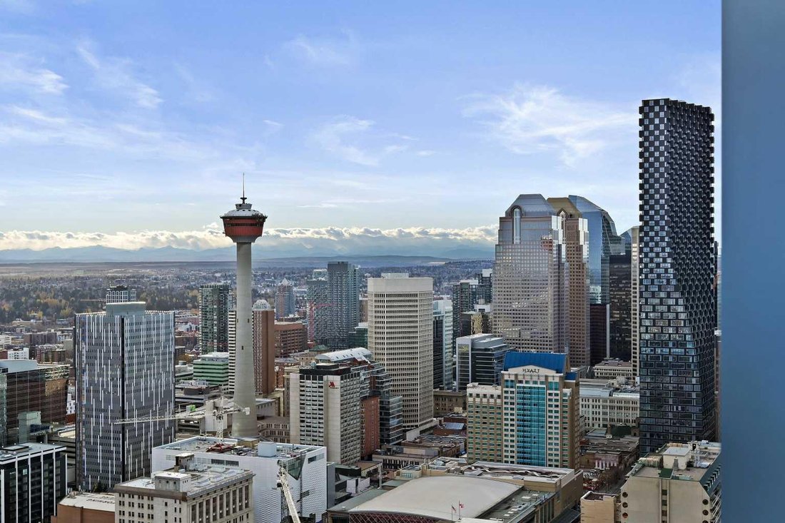 Apartment in Calgary, Alberta, Canada 3 - 19159393