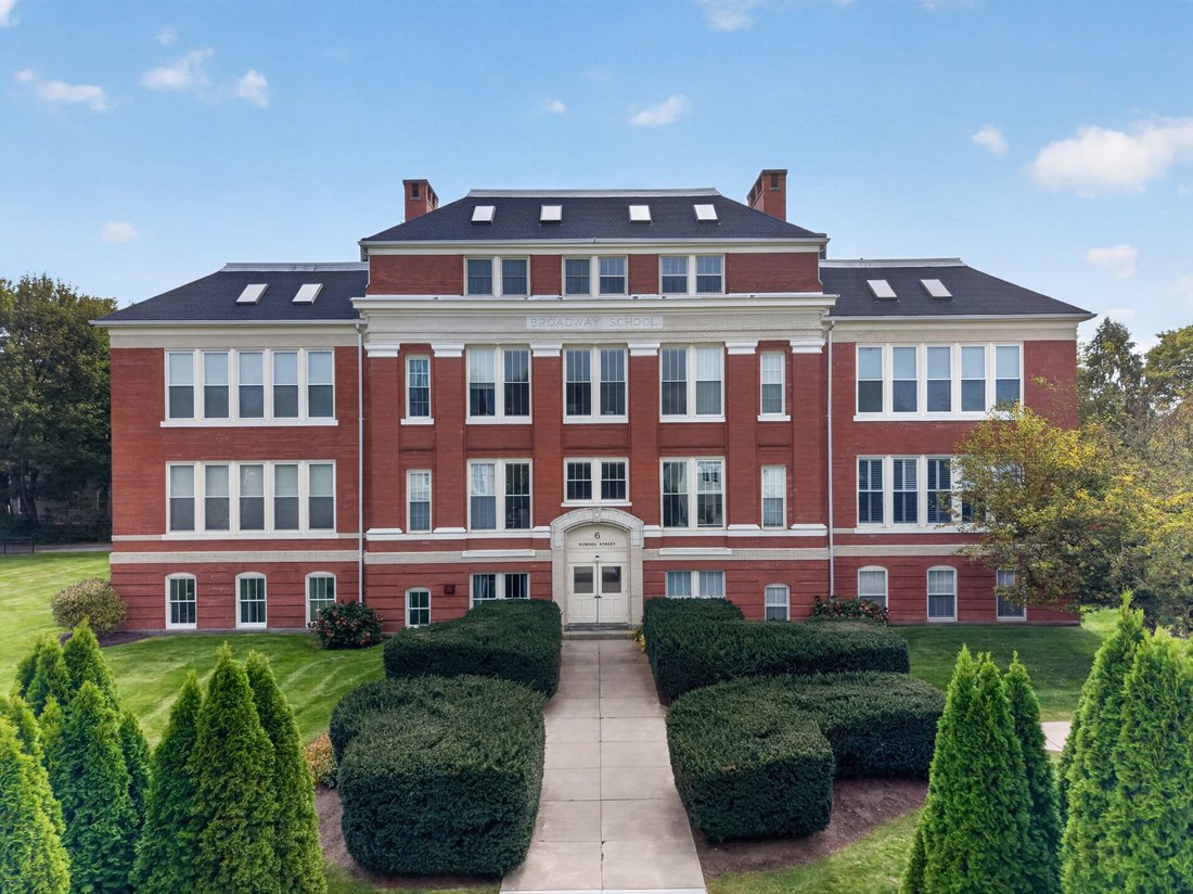 Groton, Connecticut, United States 1 - 19159473