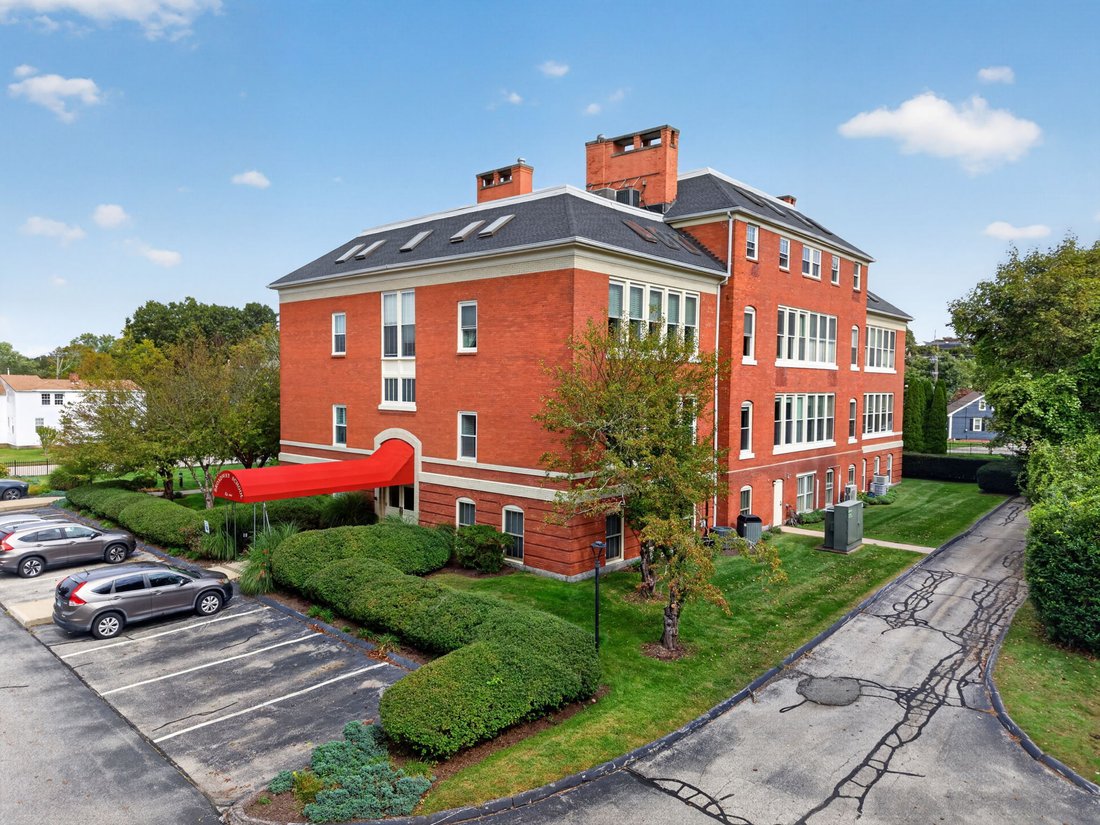 Groton, Connecticut, United States 3 - 19159473