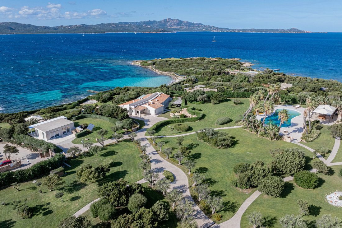 Villa in Porto Rotondo, Olbia, Sardinia 3 - 14957530