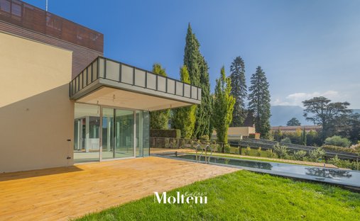Villa in Malgrate, Lombardy, Italy 1