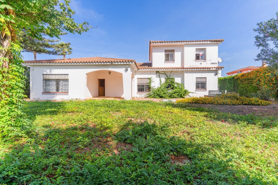 Chalet in El Puerto de Santa María, Andalusia, Spain 1 - 19159689