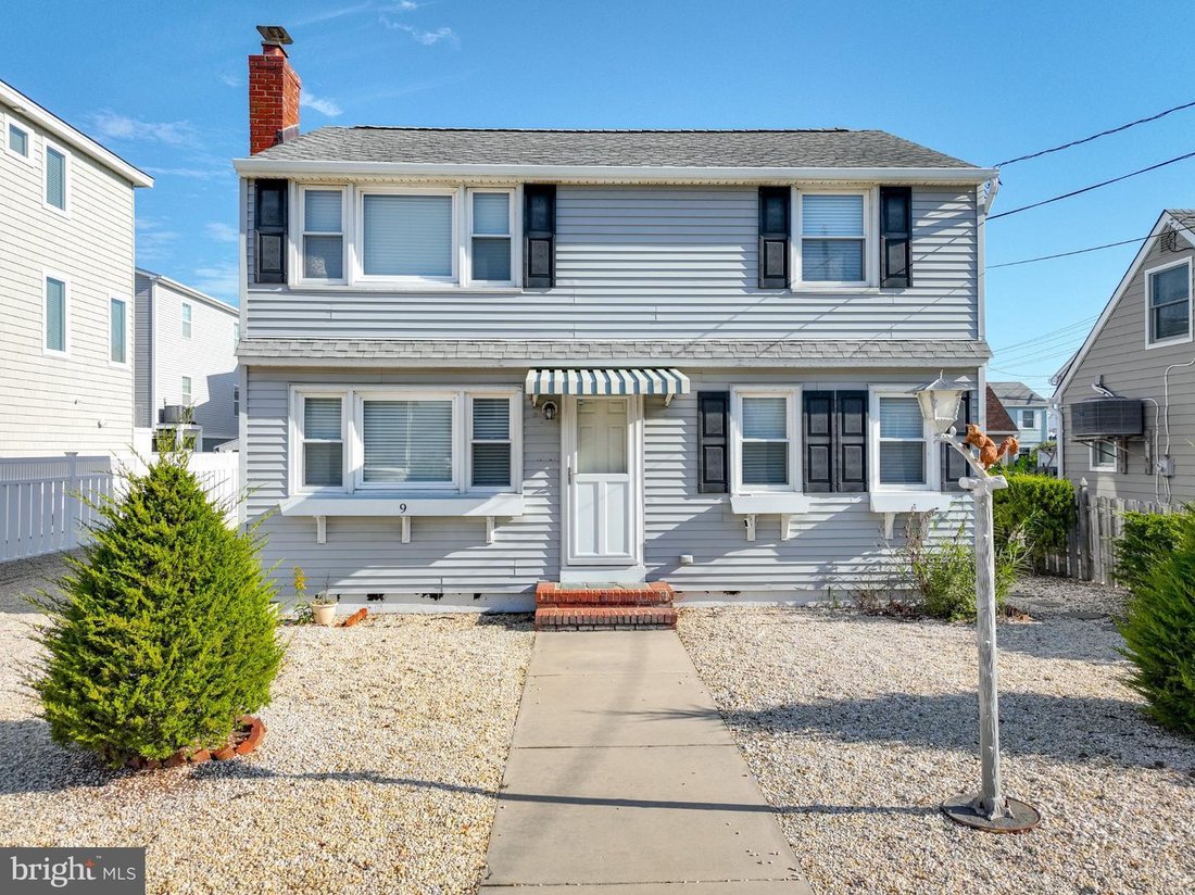 House in Ship Bottom, New Jersey, United States 1 - 19159785