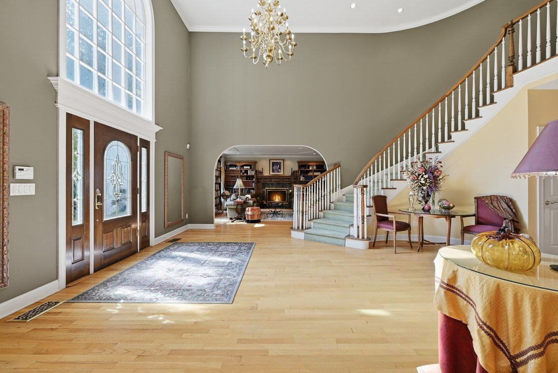 House in Newtown, Connecticut, United States 4 - 19159730