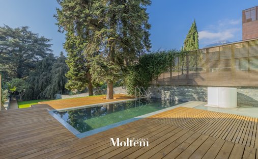 Villa in Malgrate, Lombardy, Italy 1