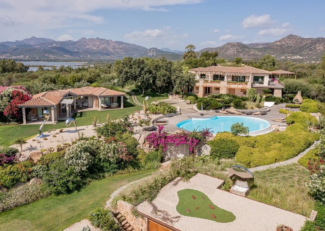 Villa a Puntaldia, Sardegna, Italia 1 - 17246964