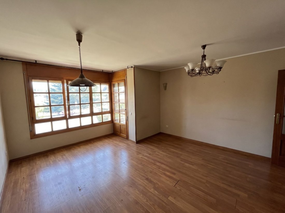 Apartamento en Andorra la Vieja, Andorra la Vieja, Andorra 1 - 19159655