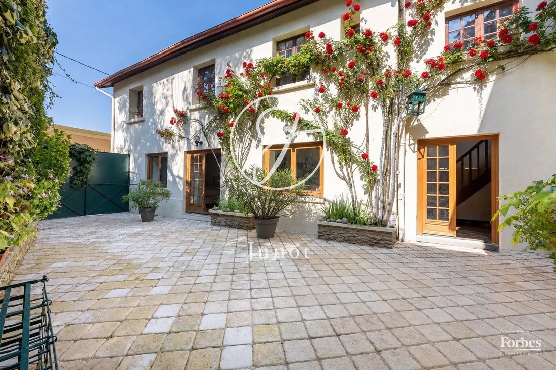 House in La Jonchère-Les Sablons, La Celle-Saint-Cloud, France 1 - 19160932