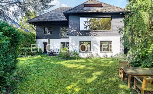 Haus in Kronberg im Taunus, Hessen, Deutschland 1