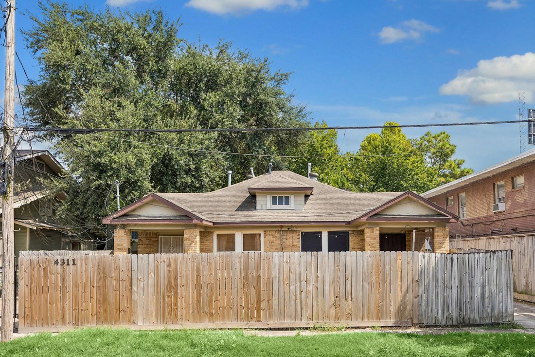 Houston, Texas, United States 3 - 19164113