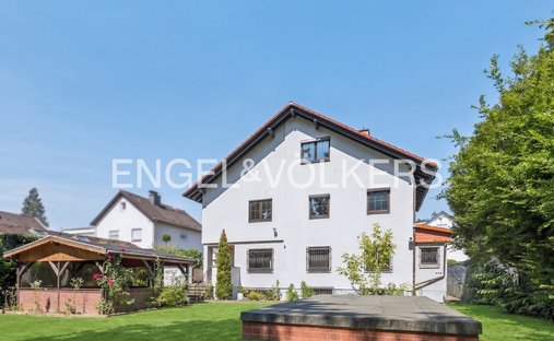 Haus in Neu-Isenburg, Hessen, Deutschland 1