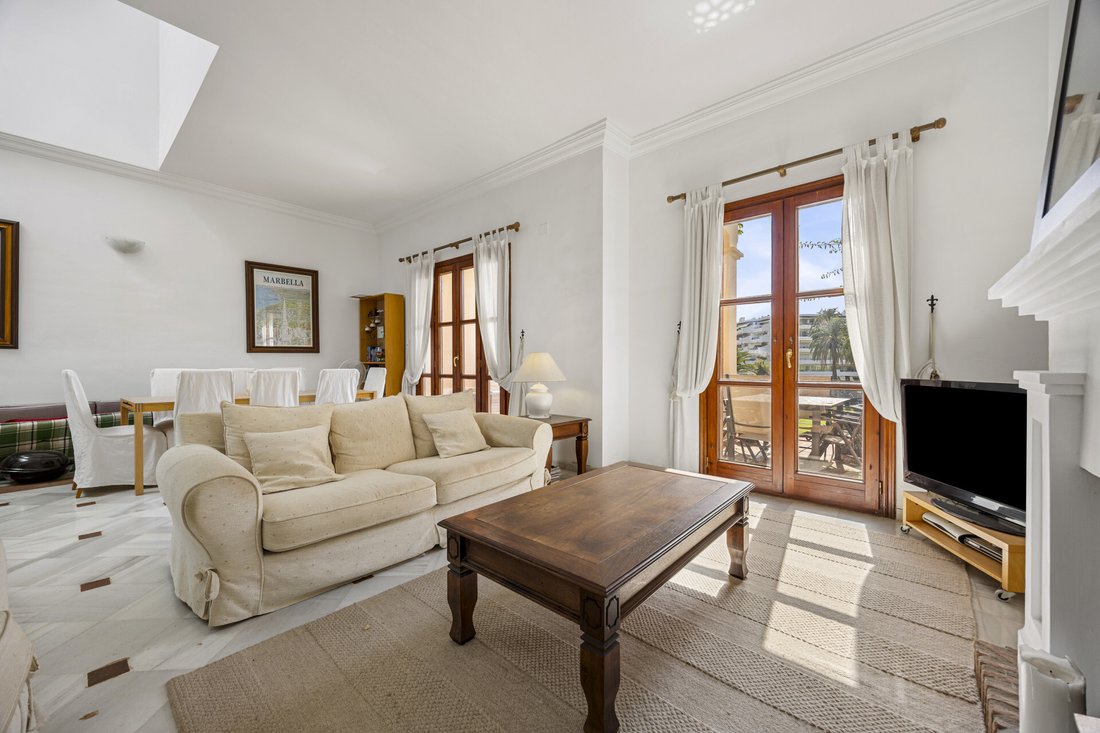 Townhouse in Guadalmina Alta, San Pedro de Alcantara, Spain 4 - 19160077