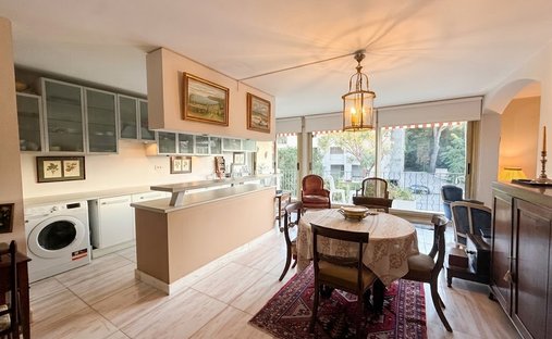 Apartment in Zone Est Diffuse, Saint-Tropez, France 1