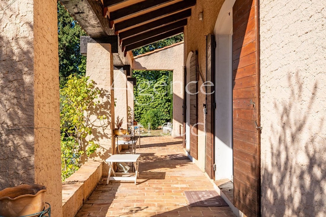 House in Saint-Zacharie, Provence-Alpes-Côte d'Azur, France 4 - 19164343