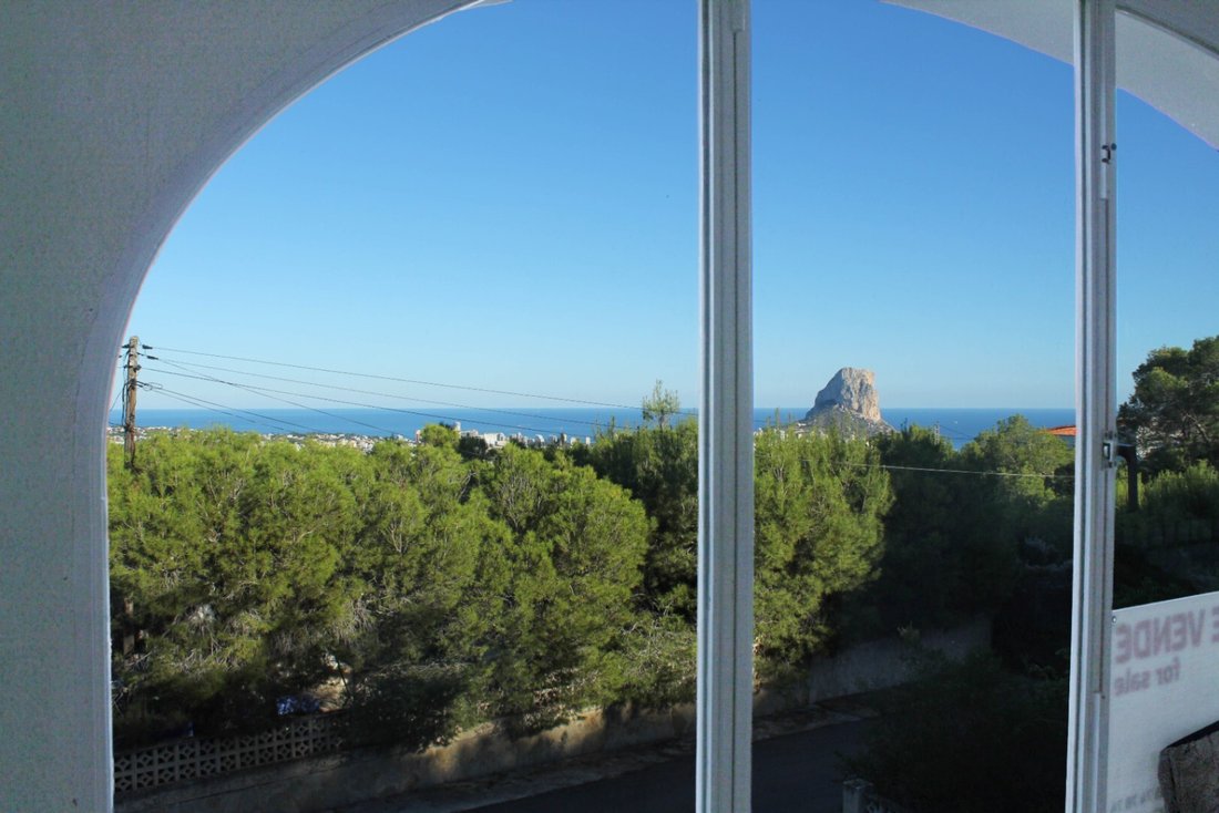 Villa in Calp / Calpe, Valencian Community, Spain 1 - 16745627