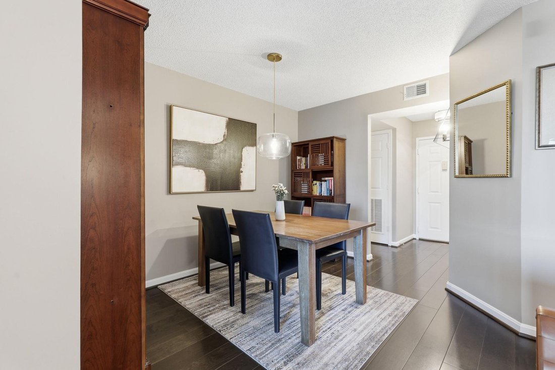 Condo in Alexandria, Virginia, United States 3 - 19166013