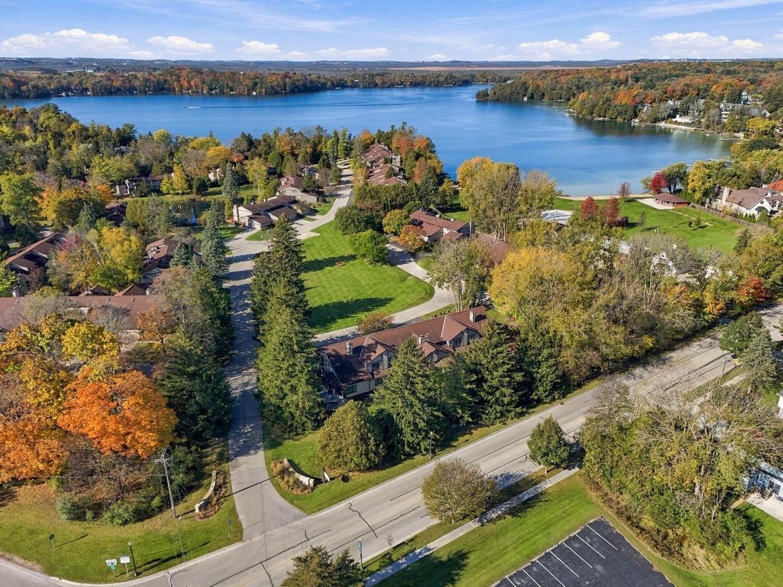 Condominio a Elkhart Lake, Wisconsin, Stati Uniti 1 - 19159993