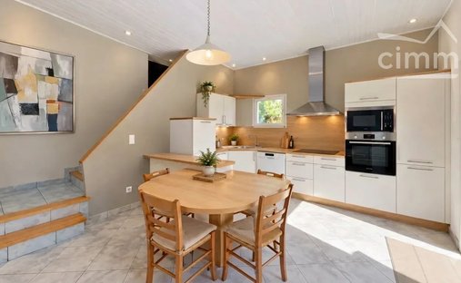House in Le Village, Vaulx-en-Velin, France 1