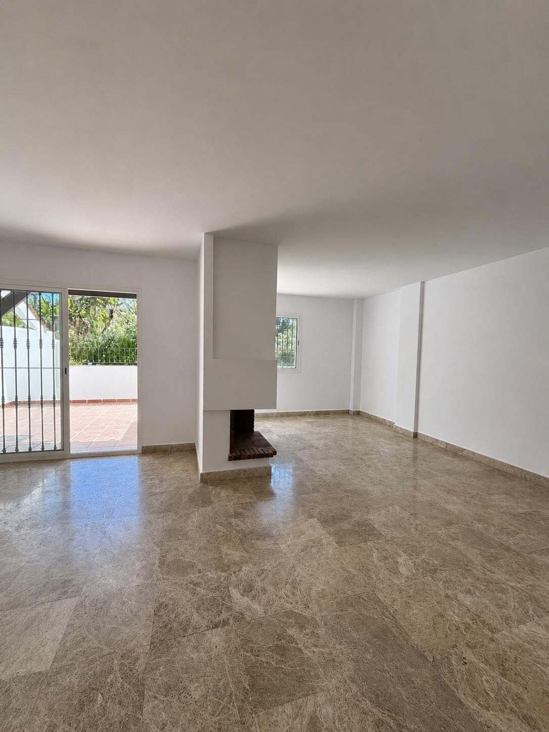 Townhouse in Nueva Andalucia, Marbella, Spain 5 - 19163470