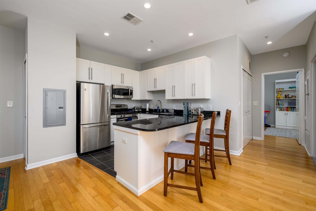 Condo in Hoboken, New Jersey, United States 5 - 19162858