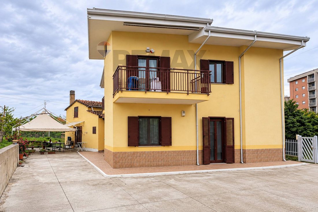 Villa à Rende, Calabre, Italie 1 - 19165559