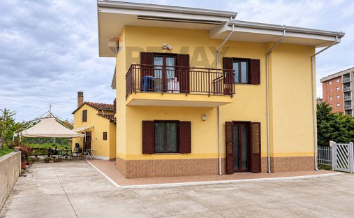 Villa in Rende, Calabria, Italy 1