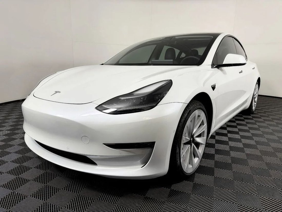 Sedan in Lynnwood, WA, United States 3 - 19165033