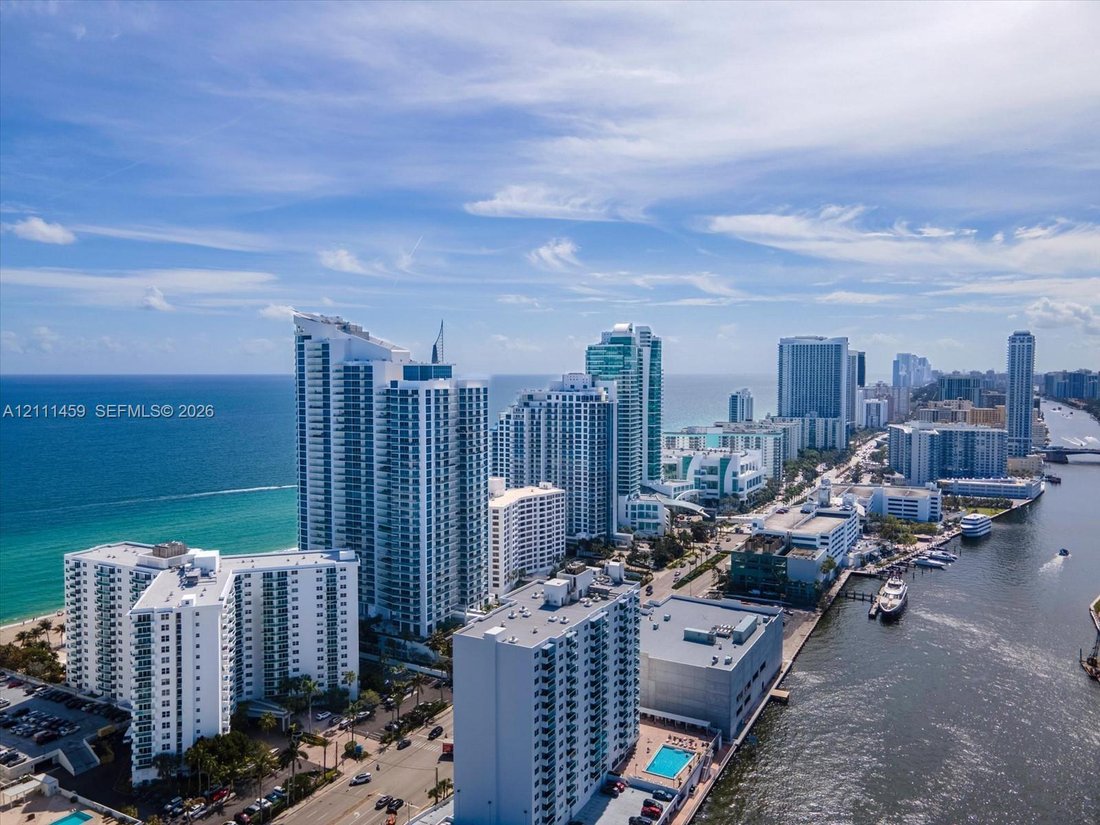 Condo in Hollywood, Florida, United States 2 - 19162136