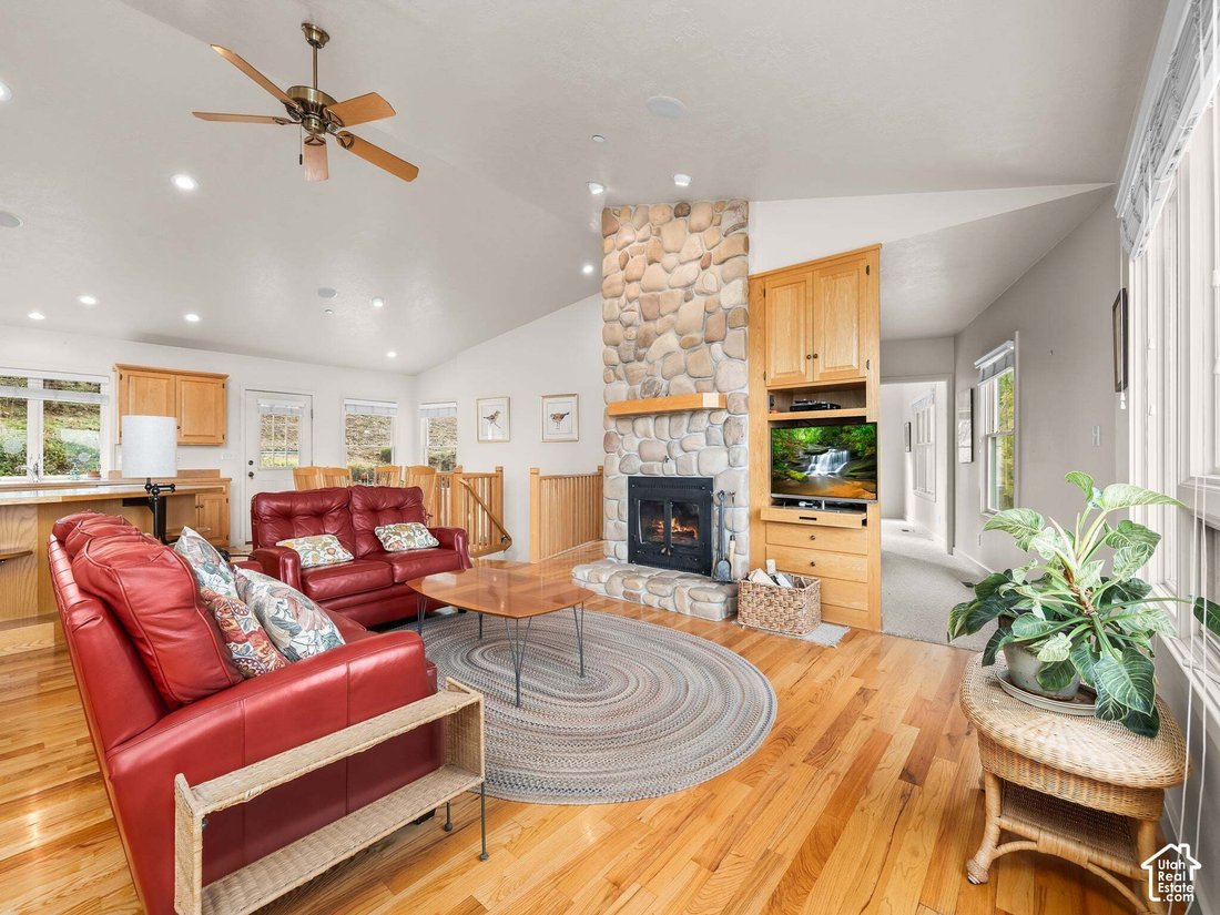 House in Woodland Hills, Utah, United States 3 - 19162926