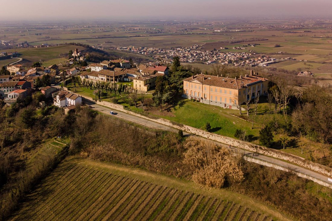 Château à Santa Giuletta, Lombardie, Italie 4 - 19165666