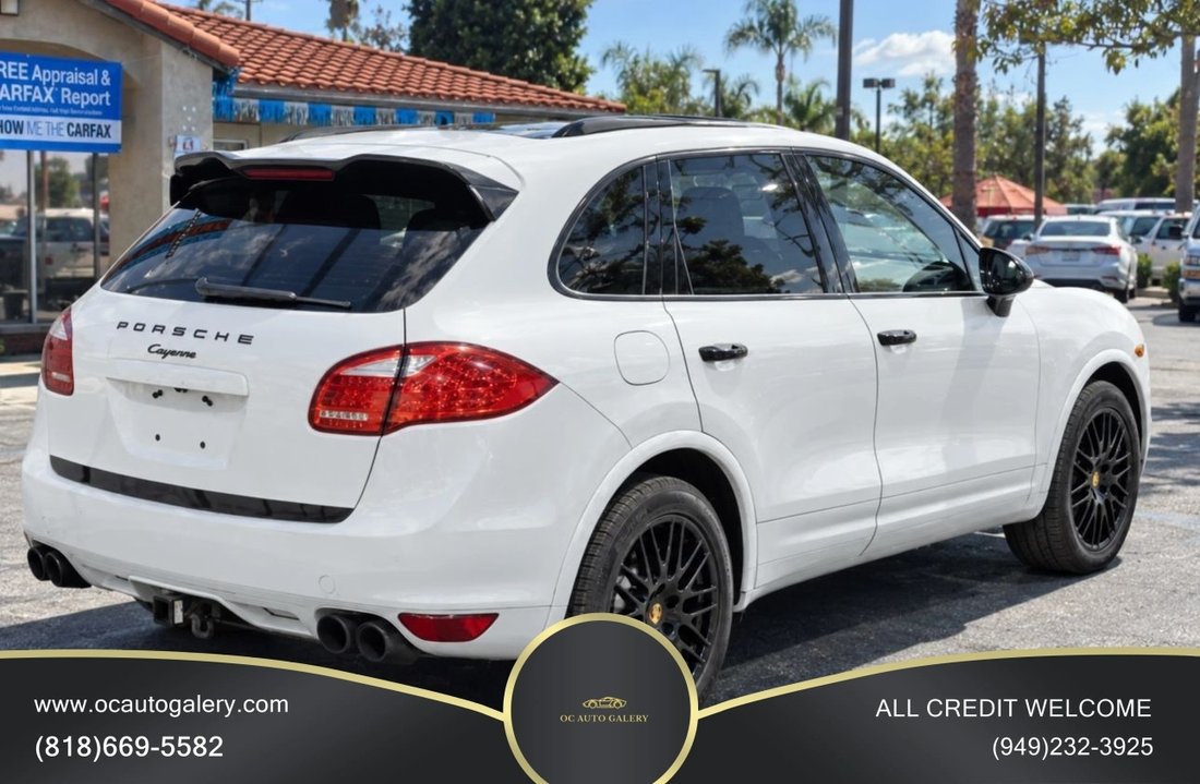 Suv in Santa Ana, CA, United States 2 - 19161517