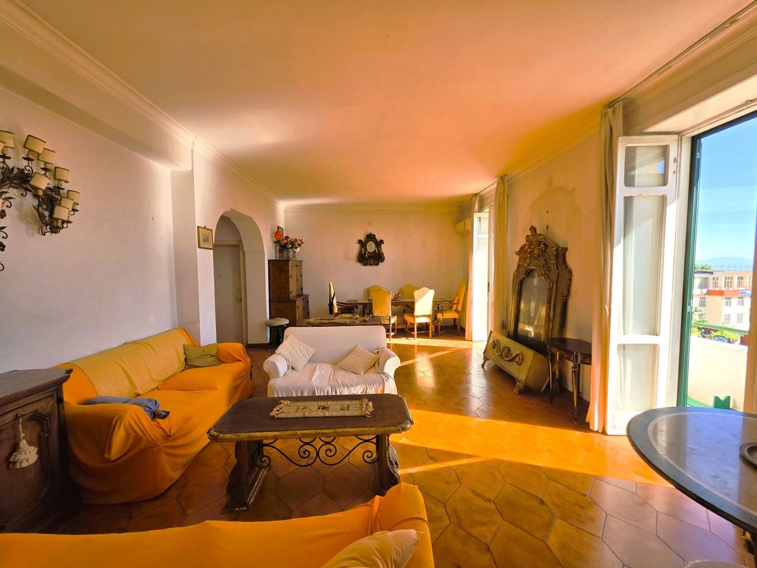 Apartment in Naples, Campania, Italy 1 - 19162947