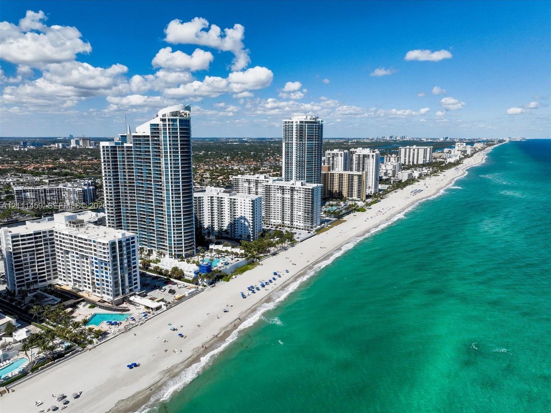 Condo in Hollywood, Florida, United States 1 - 19162136