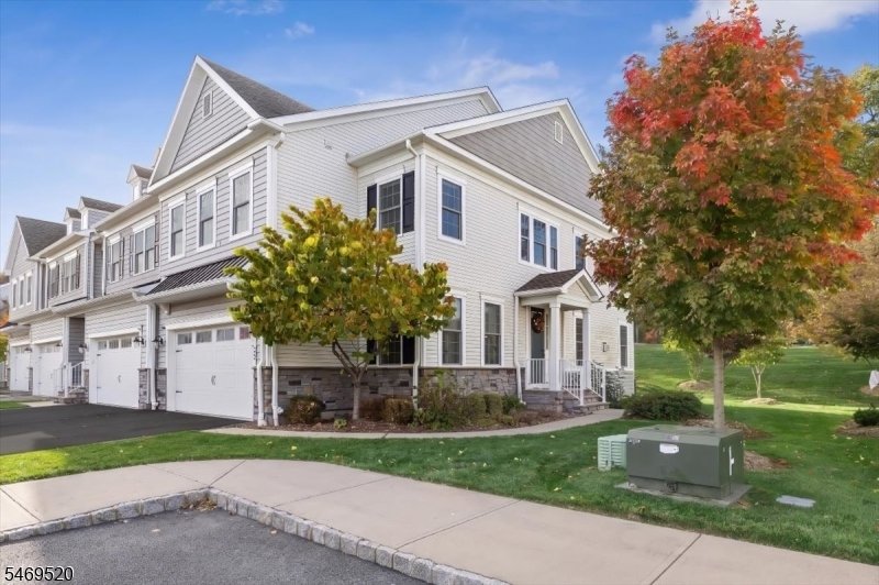 Condo in Cedar Grove, New Jersey, United States 3 - 19164849