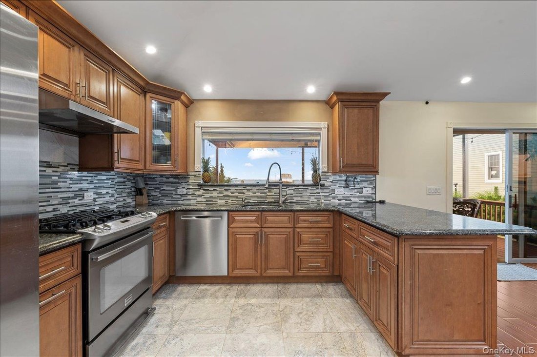 Casa en Lindenhurst, Nueva York, Estados Unidos 5 - 19163306