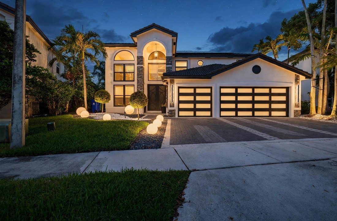 House in Miramar, Florida, United States 1 - 19163325