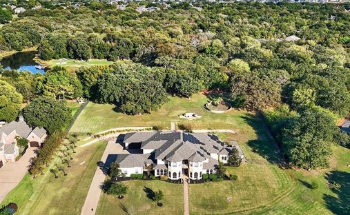 House in Lewisville, Texas, United States 1
