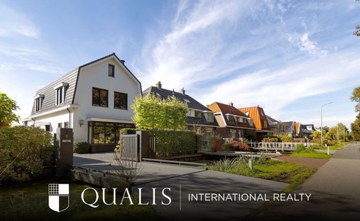 Villa in Uithoorn, North Holland, Netherlands 1