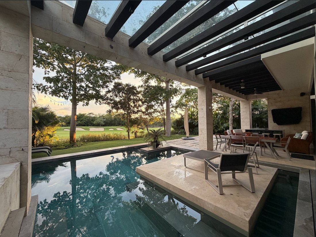 Haus in Yucatán Country Club, Yucatán, Mexiko 1 - 19165399