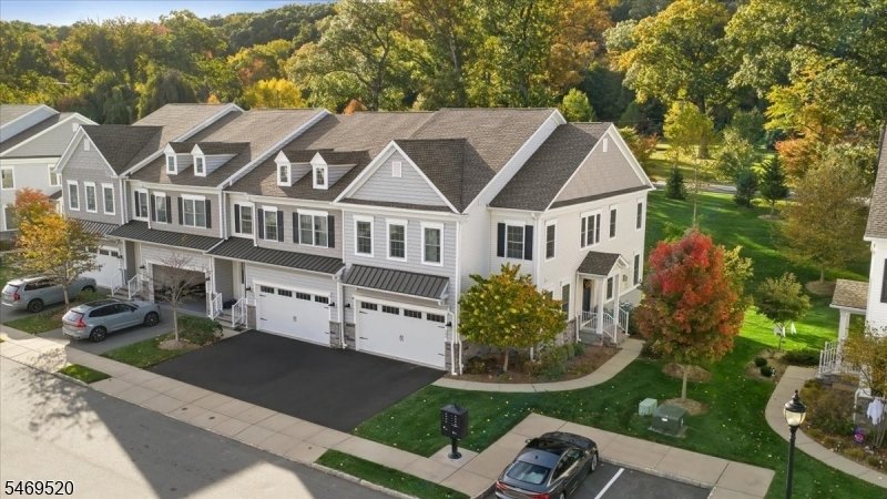 Condo in Cedar Grove, New Jersey, United States 4 - 19164849