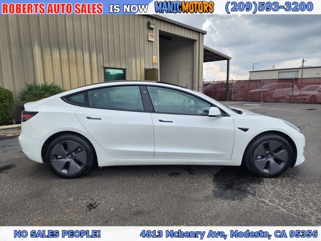 Sedan in Modesto, CA, United States 2 - 19165067