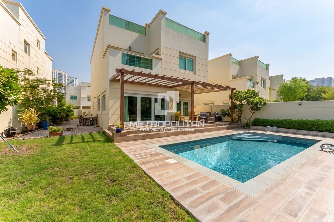 Villa in JVC / Jumeirah Village Circle, Dubai, United Arab Emirates 1 - 19161511