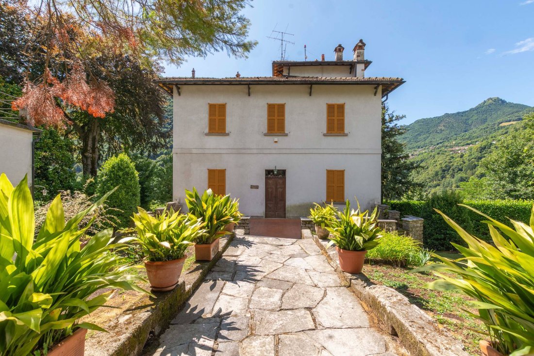 Villa a Dizzasco, Lombardia, Italia 2 - 19165577