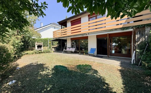 House in Biberstein, Aargau, Switzerland 1