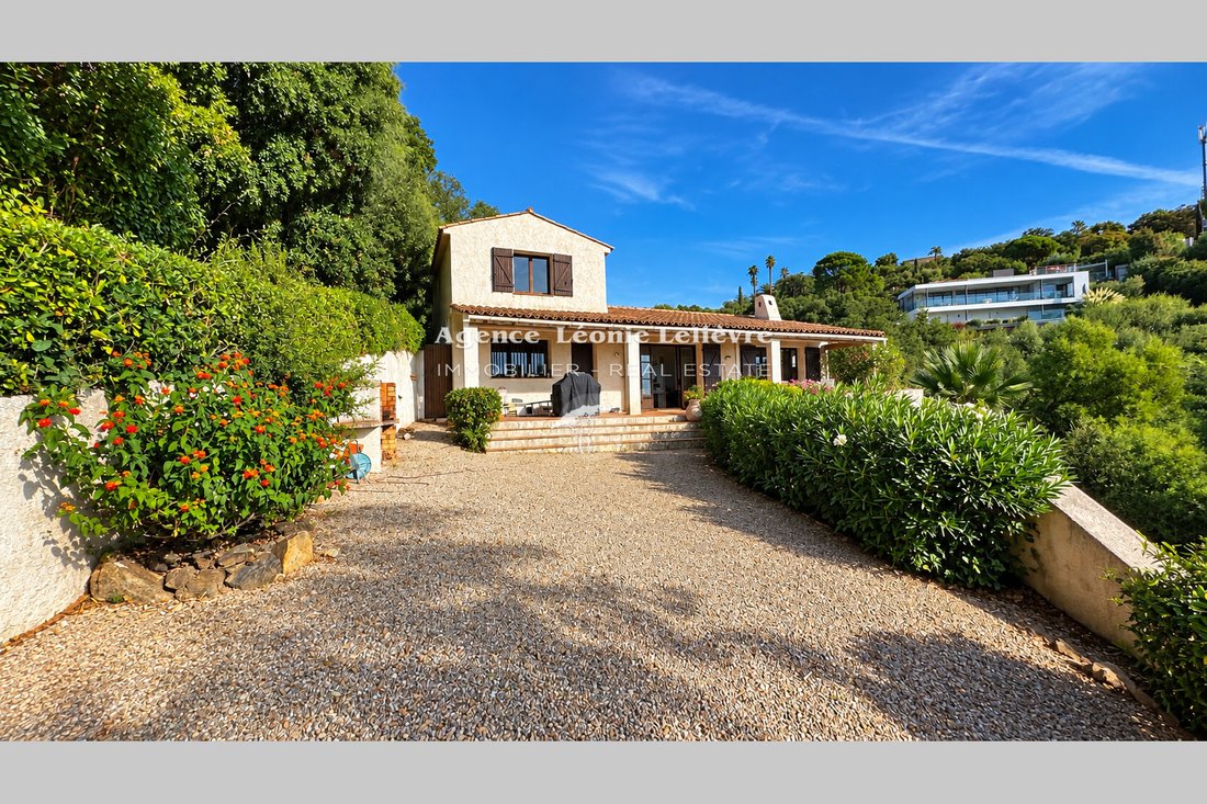 Villa en Ville-Les Saquedes-Le Bouillonnet, Sainte-Maxime, Francia 2 - 19161048